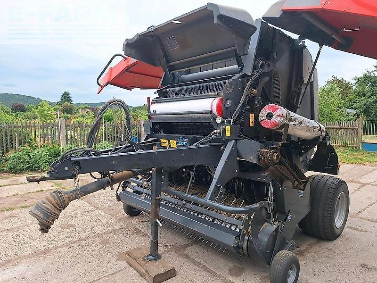 Kuhn vb2260 rundballenpresse presse variabel schneidwerk krone - Square baler: picture 4 Kuhn vb2260 rundballenpresse presse variabel schneidwerk krone - Square baler: picture 4