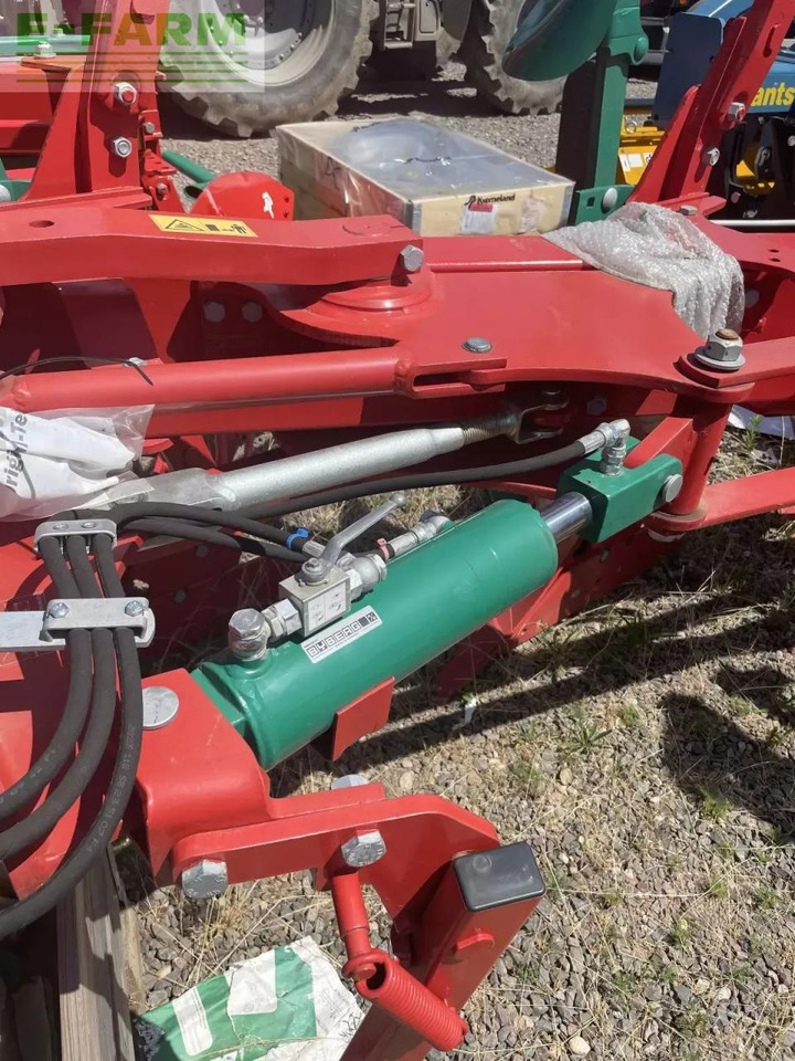 Kverneland lb 100-300-5 hd - Plow: picture 4 Kverneland lb 100-300-5 hd - Plow: picture 4
