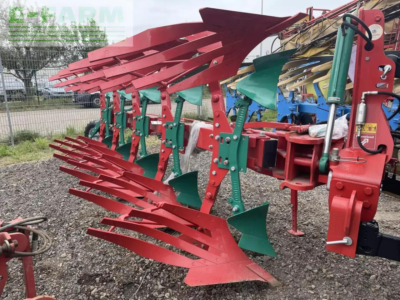 Kverneland lb 100-300-5 hd - Plow: picture 1 Kverneland lb 100-300-5 hd - Plow: picture 1