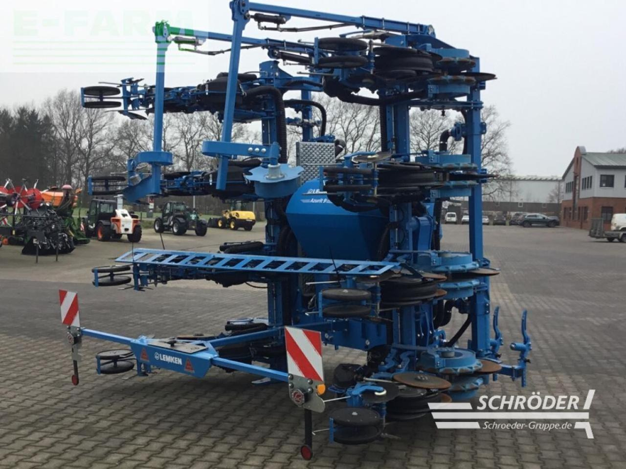 Lemken azurit 9 | demomaschine | nur 131 hektar - Precision sowing machine: picture 2 Lemken azurit 9 | demomaschine | nur 131 hektar - Precision sowing machine: picture 2