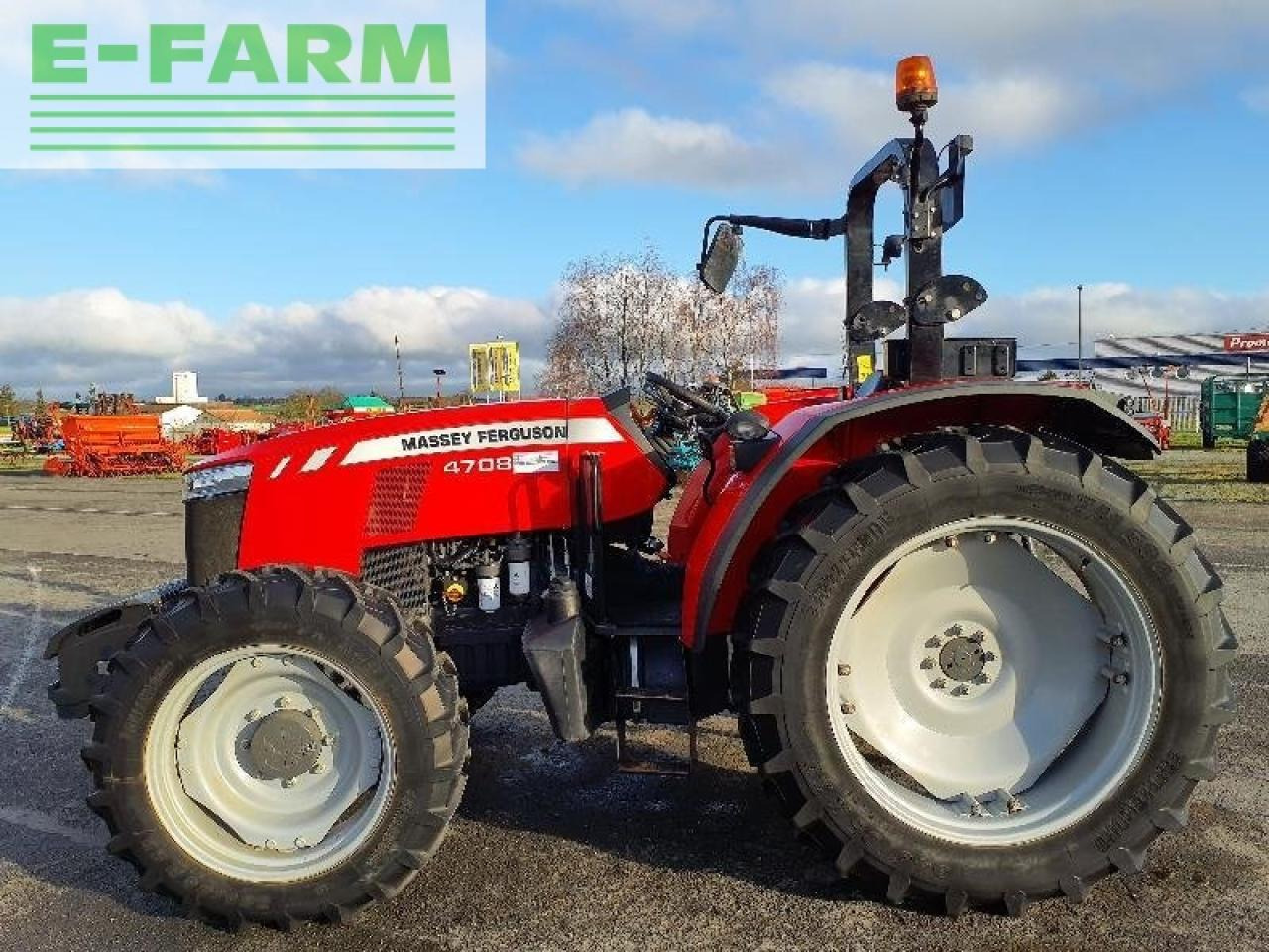 Massey Ferguson 4708 - Farm tractor: picture 2 Massey Ferguson 4708 - Farm tractor: picture 2