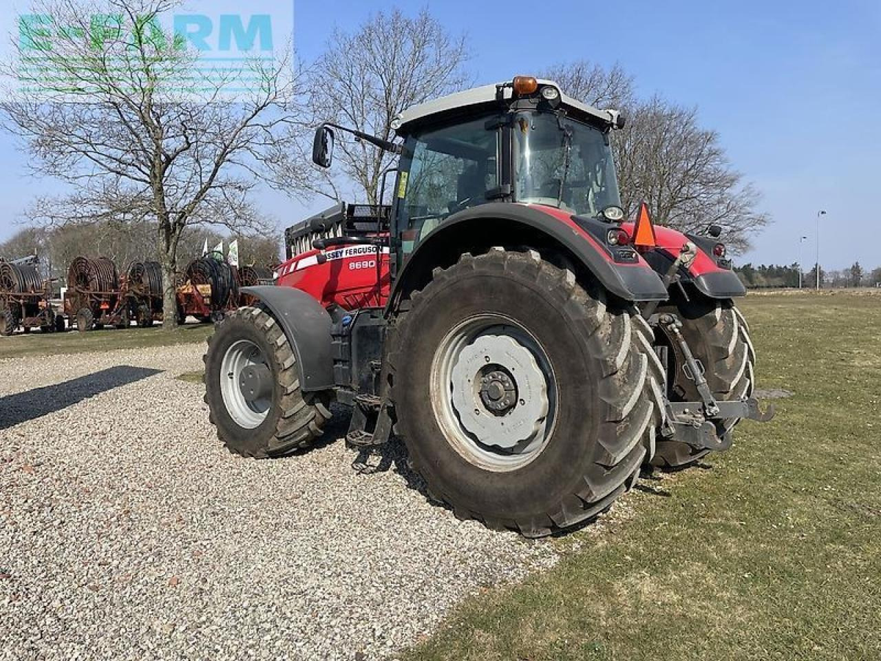 Massey Ferguson 8690 - Farm tractor: picture 2 Massey Ferguson 8690 - Farm tractor: picture 2