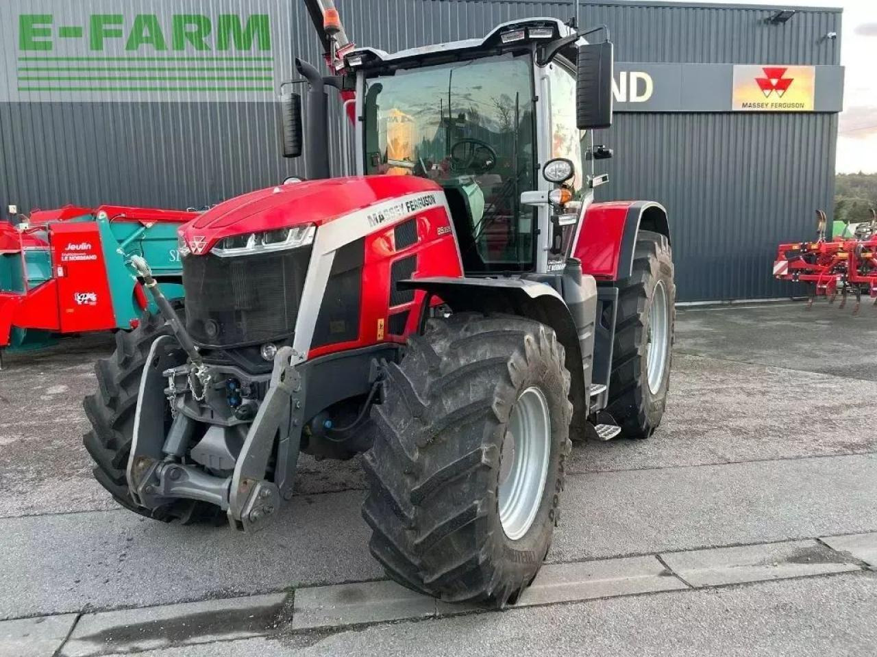 Massey Ferguson 8s.225 d7 - Farm tractor: picture 2 Massey Ferguson 8s.225 d7 - Farm tractor: picture 2
