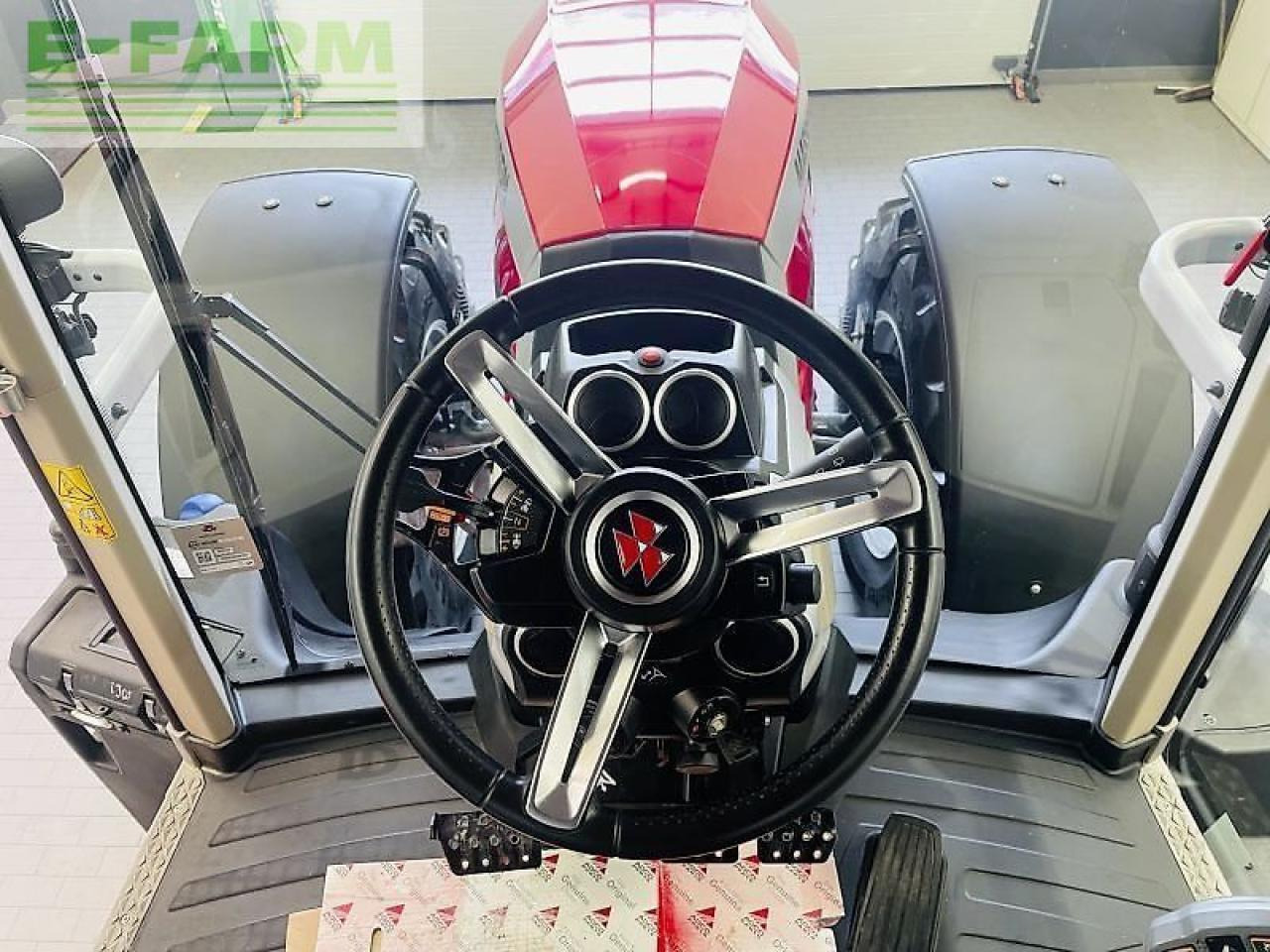 Farm tractor Massey Ferguson 8s.305 dyna-vt exclusive Exclusive: picture 19 Farm tractor Massey Ferguson 8s.305 dyna-vt exclusive Exclusive: picture 19