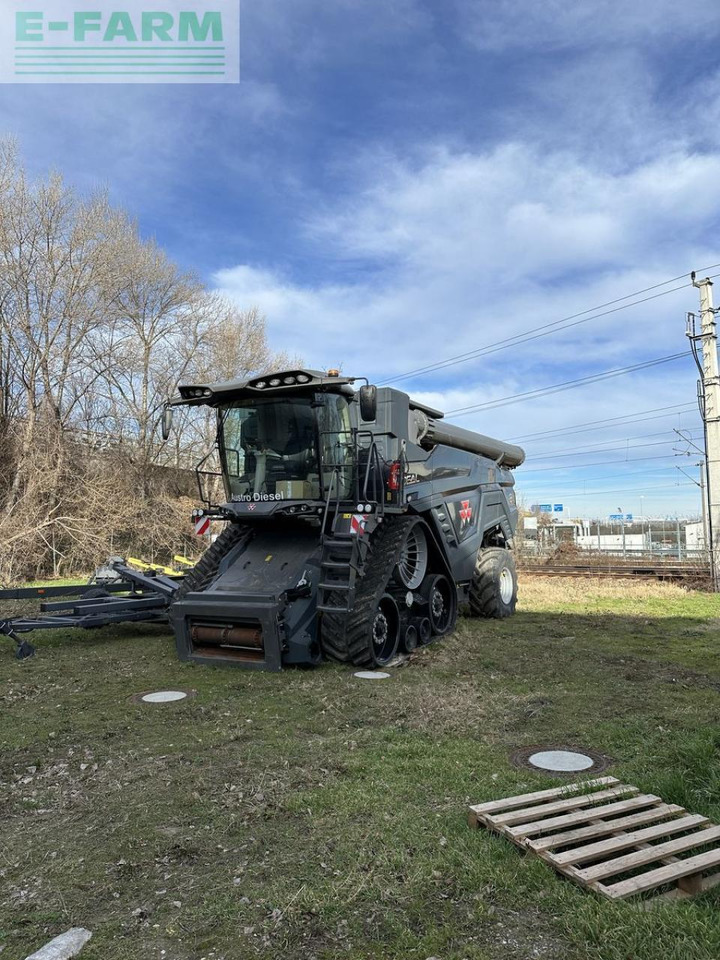Massey Ferguson ideal 8t - Combine harvester: picture 1 Massey Ferguson ideal 8t - Combine harvester: picture 1