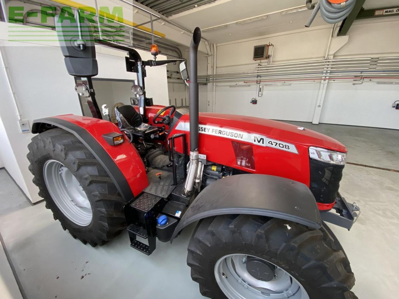 Massey Ferguson mf 4708 m plattform - Farm tractor: picture 4 Massey Ferguson mf 4708 m plattform - Farm tractor: picture 4