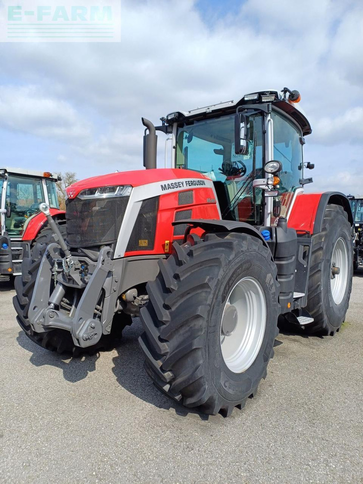 Massey Ferguson mf 8s.225 - Farm tractor: picture 1 Massey Ferguson mf 8s.225 - Farm tractor: picture 1
