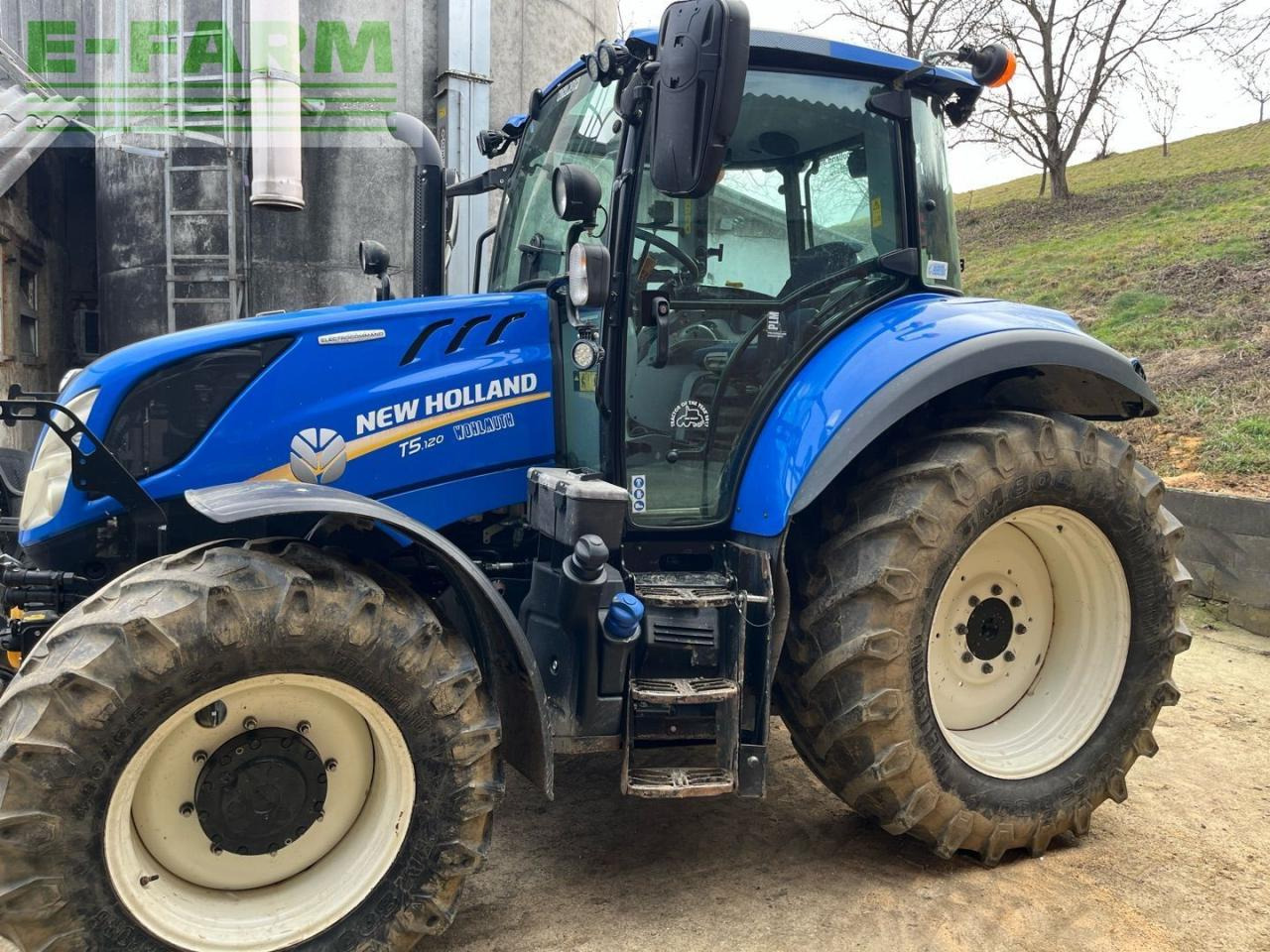 New Holland T5.120 EC EC - Farm tractor: picture 2 New Holland T5.120 EC EC - Farm tractor: picture 2
