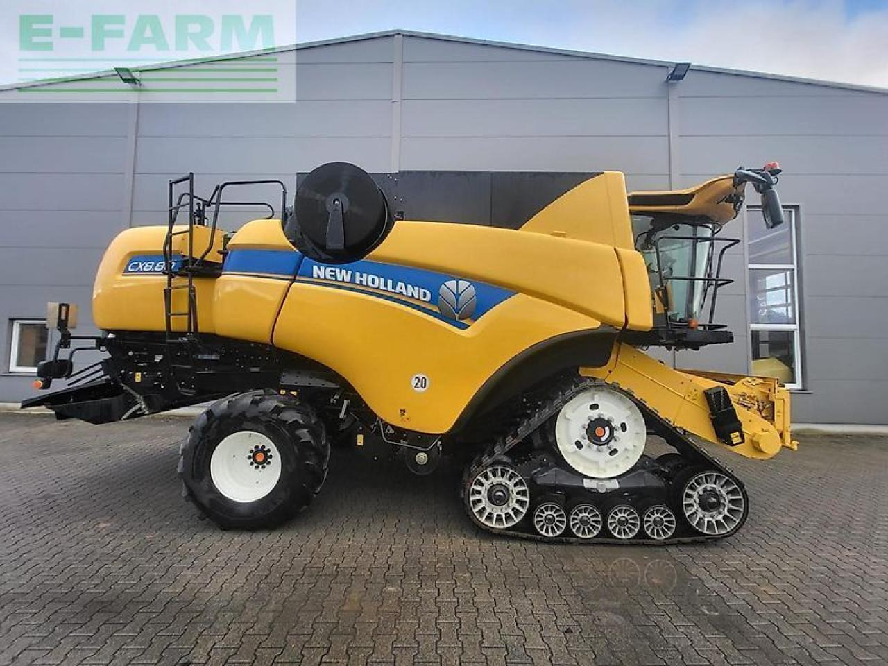 New Holland cx 8.80 raupe - Combine harvester: picture 3 New Holland cx 8.80 raupe - Combine harvester: picture 3