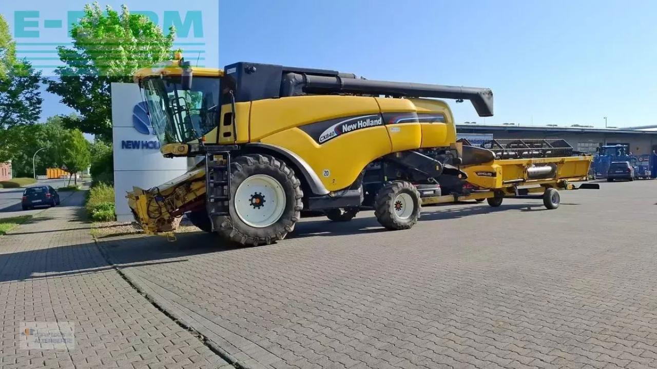 New Holland cx 840 - Combine harvester: picture 1 New Holland cx 840 - Combine harvester: picture 1