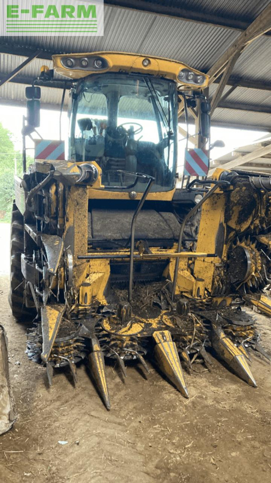 New Holland fr9060 - Forage harvester: picture 2 New Holland fr9060 - Forage harvester: picture 2
