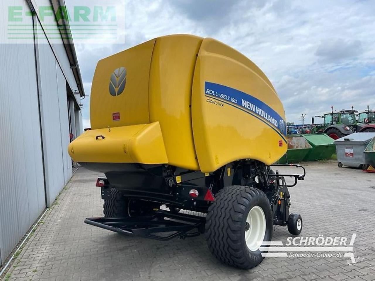 New Holland roll-belt 180 cropcutter - Square baler: picture 3 New Holland roll-belt 180 cropcutter - Square baler: picture 3
