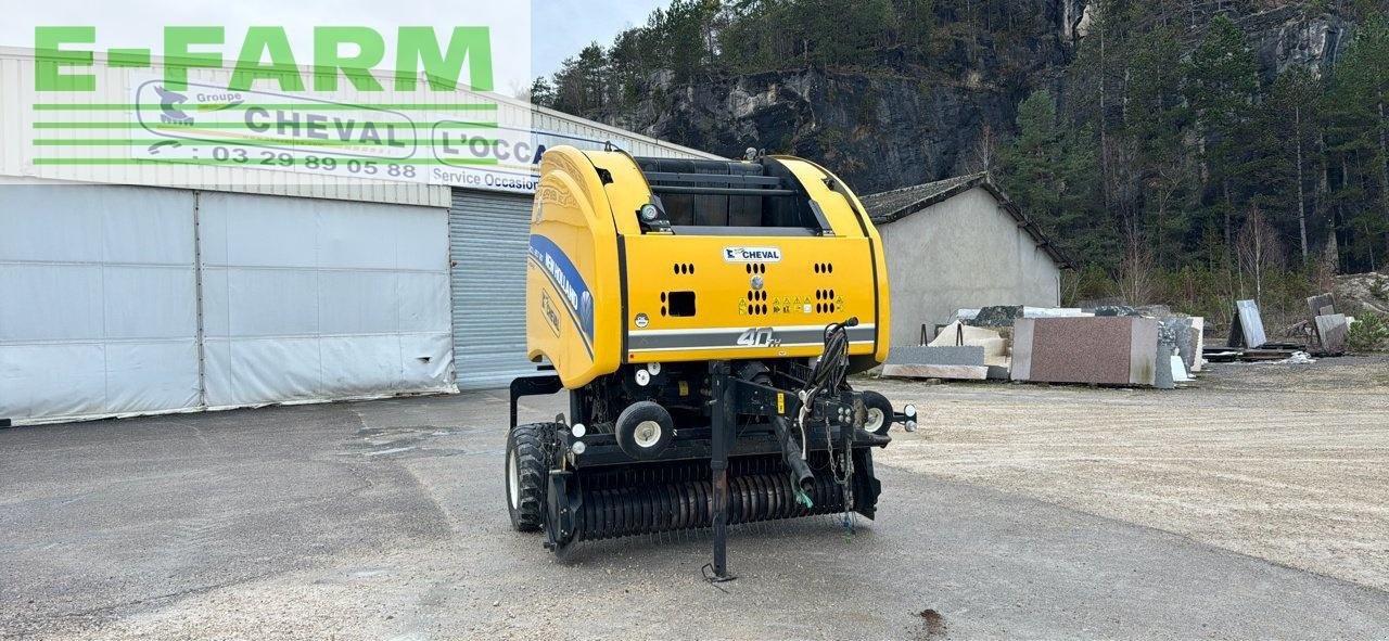 New Holland roll belt 180 se - Square baler: picture 1 New Holland roll belt 180 se - Square baler: picture 1