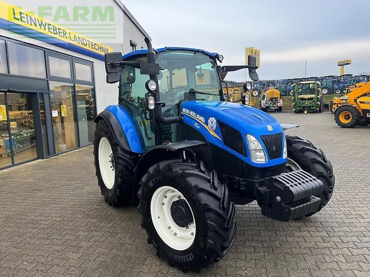 New Holland t 5.95 - Farm tractor: picture 2 New Holland t 5.95 - Farm tractor: picture 2