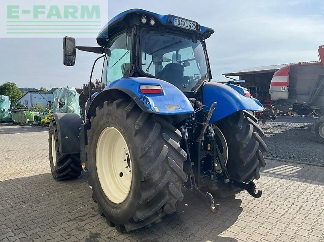 New Holland t 6.180 ec - Farm tractor: picture 4 New Holland t 6.180 ec - Farm tractor: picture 4