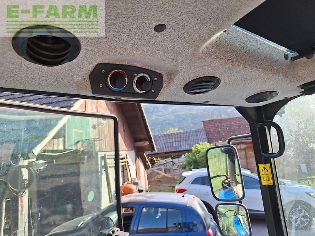 New Holland t4.75s S - Farm tractor: picture 4 New Holland t4.75s S - Farm tractor: picture 4