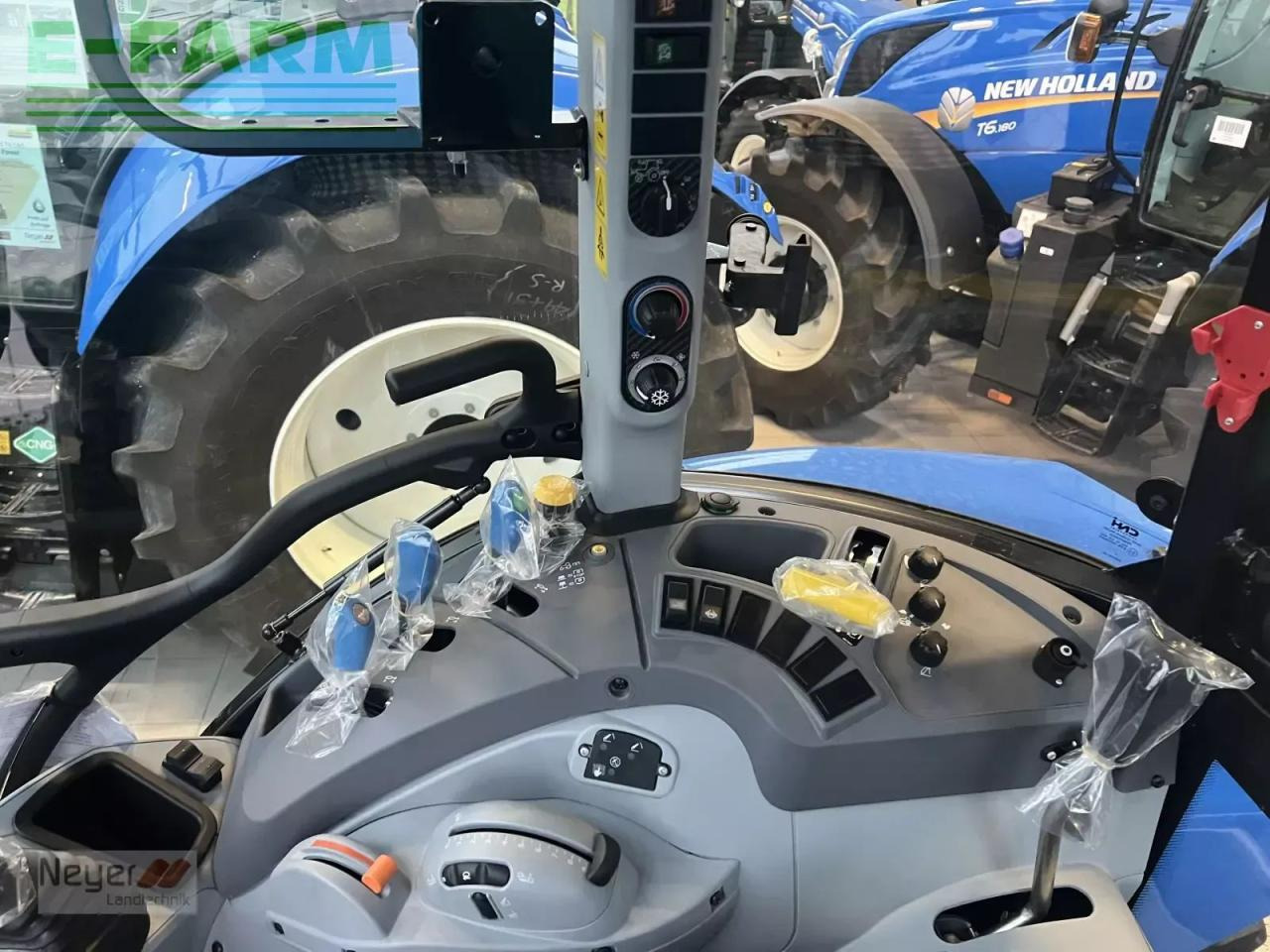 New Holland t5.100 dual command - Farm tractor: picture 5 New Holland t5.100 dual command - Farm tractor: picture 5