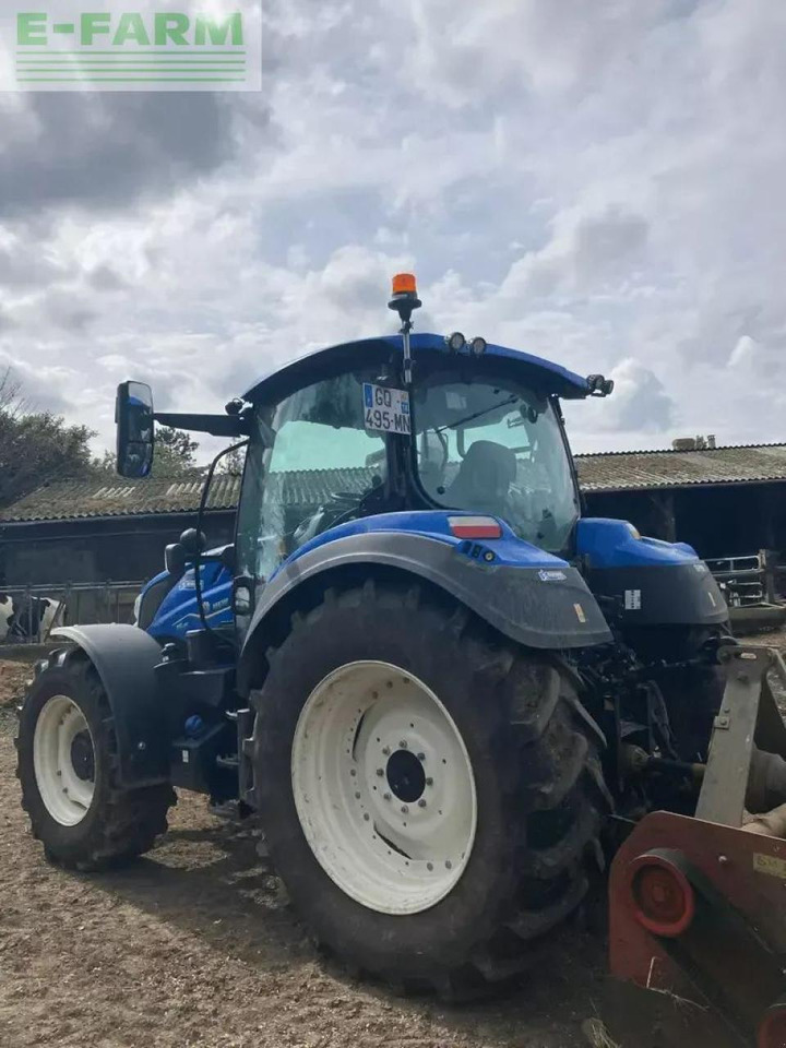 New Holland t5.120 dynamic command - Farm tractor: picture 2 New Holland t5.120 dynamic command - Farm tractor: picture 2