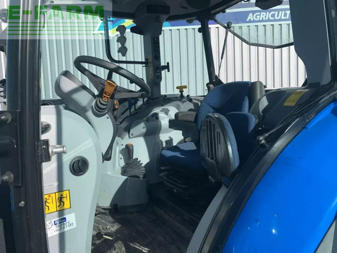 Farm tractor New Holland t5 95 dual command: picture 10