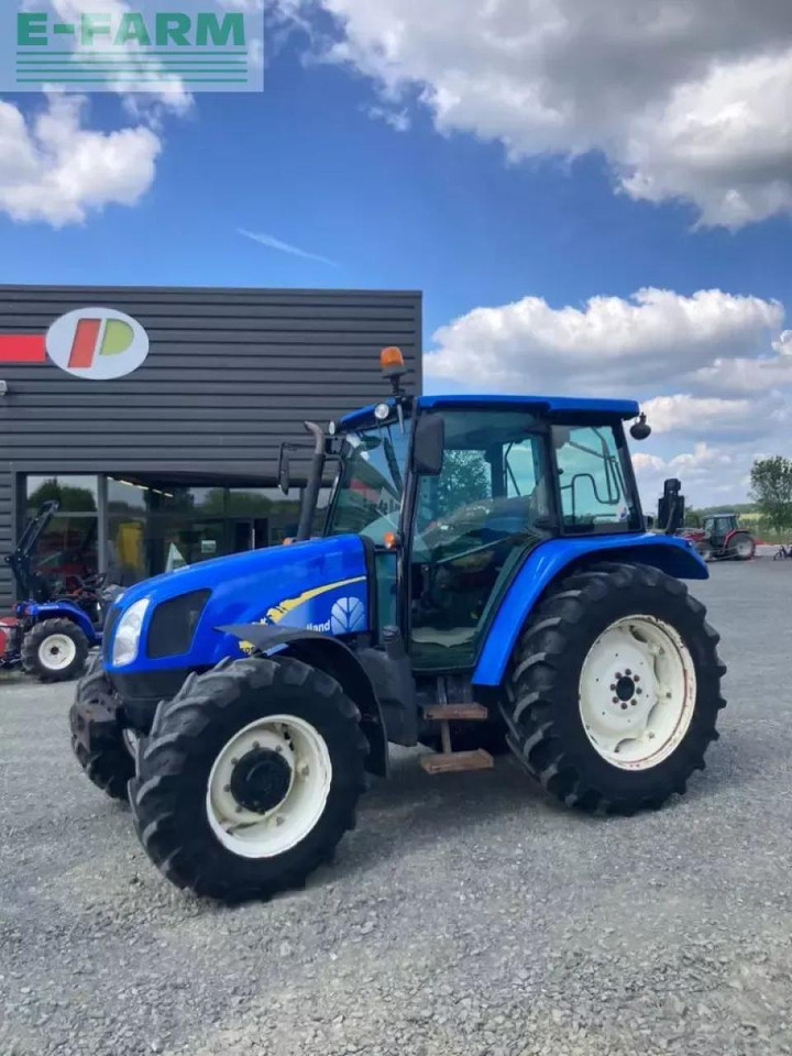 New Holland t5050 - Farm tractor: picture 2 New Holland t5050 - Farm tractor: picture 2