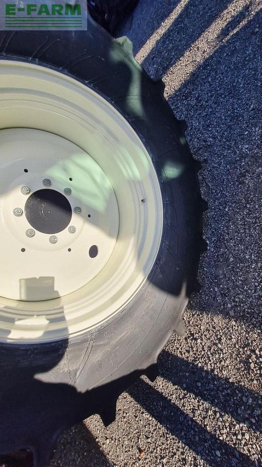 New Holland t6.145 dynamic command (stage v) - Farm tractor: picture 5 New Holland t6.145 dynamic command (stage v) - Farm tractor: picture 5