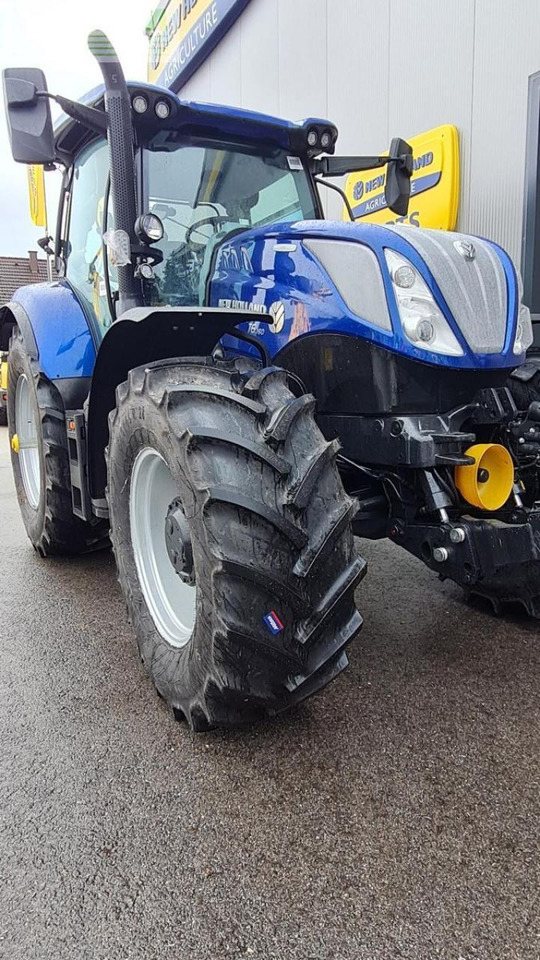New Holland t6.160 dynamic command sidewinder ii (stage v) SideWinder II - Farm tractor: picture 3 New Holland t6.160 dynamic command sidewinder ii (stage v) SideWinder II - Farm tractor: picture 3
