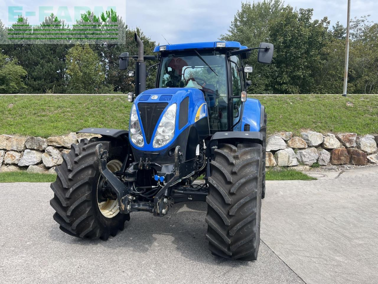 New Holland t6090 range & power command - Farm tractor: picture 2 New Holland t6090 range & power command - Farm tractor: picture 2