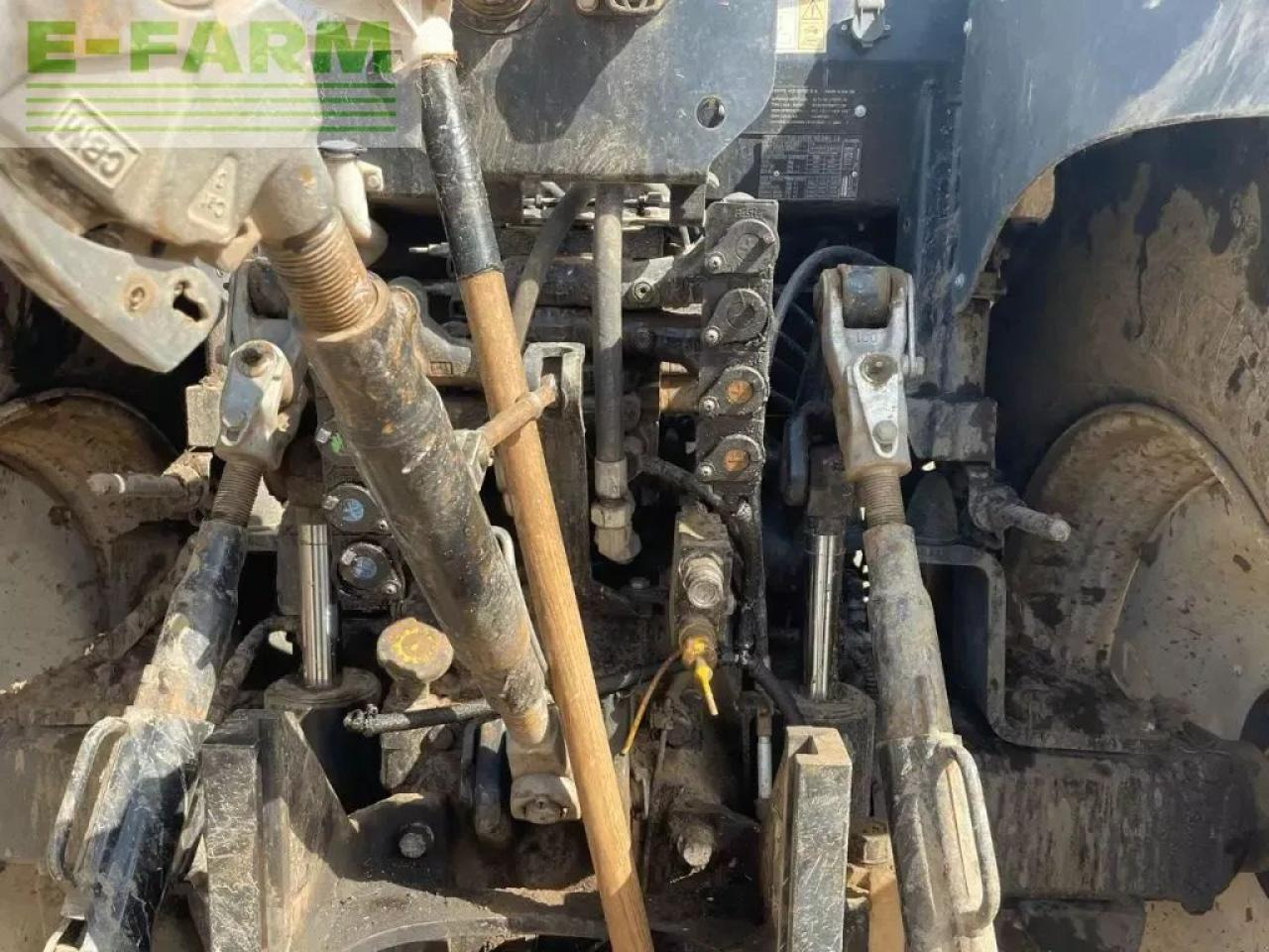 New Holland t7.165 s - Farm tractor: picture 4 New Holland t7.165 s - Farm tractor: picture 4