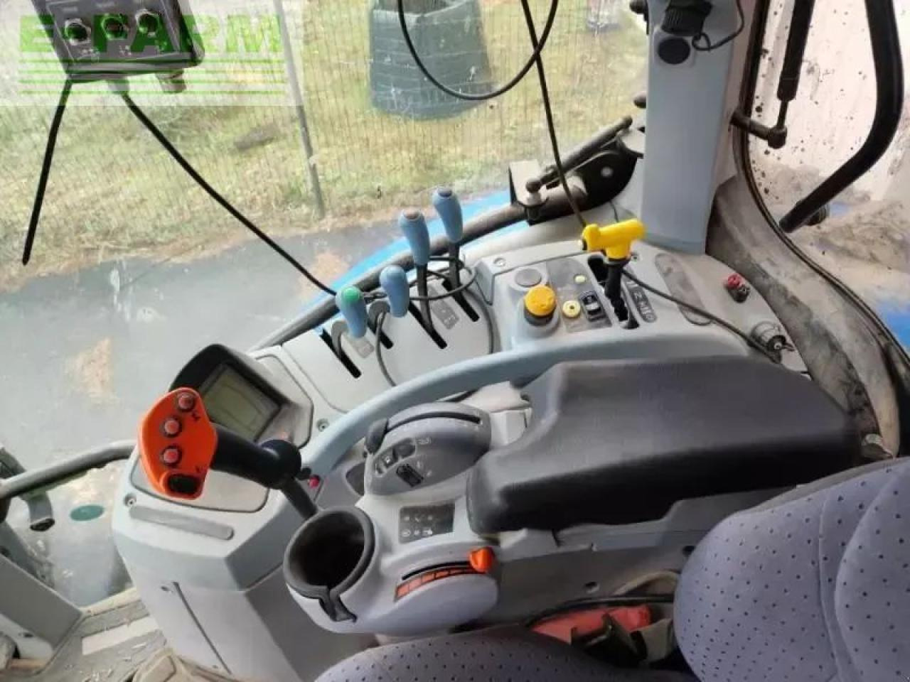 New Holland t7-165s S - Farm tractor: picture 2 New Holland t7-165s S - Farm tractor: picture 2