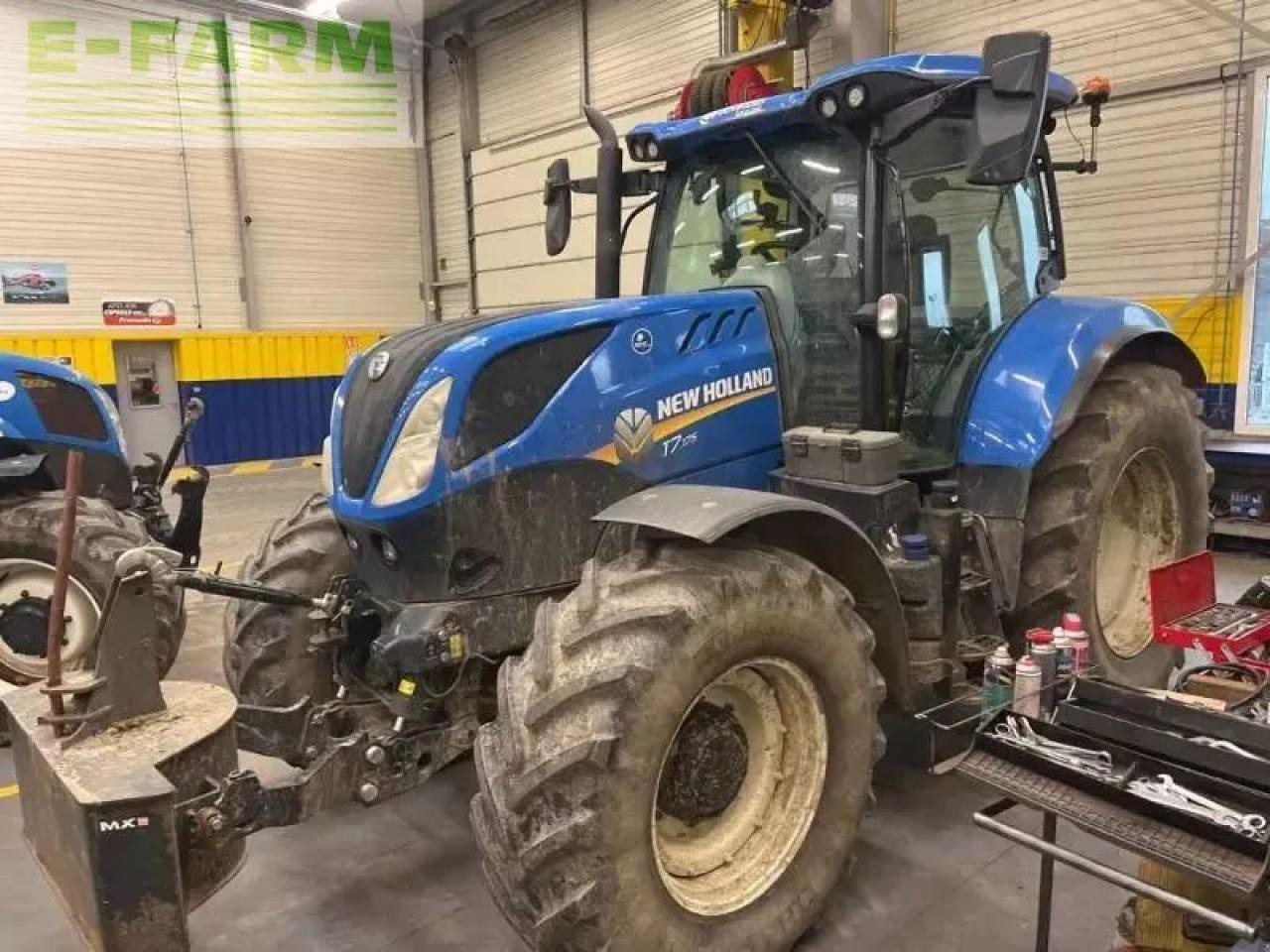 New Holland t7-175pc-sw - Farm tractor: picture 2 New Holland t7-175pc-sw - Farm tractor: picture 2