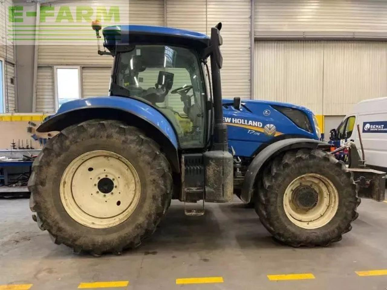 New Holland t7-175pc-sw - Farm tractor: picture 3 New Holland t7-175pc-sw - Farm tractor: picture 3