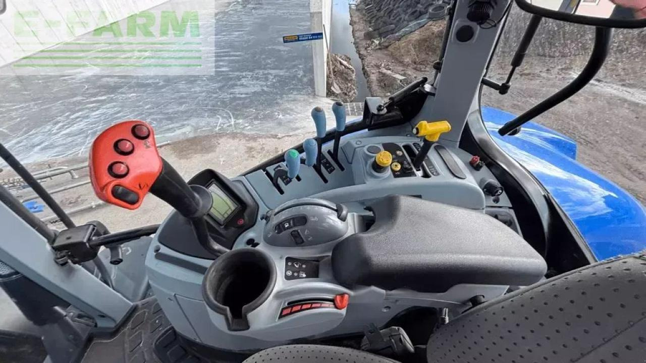 New Holland t7.195s pc s5 - Farm tractor: picture 5 New Holland t7.195s pc s5 - Farm tractor: picture 5