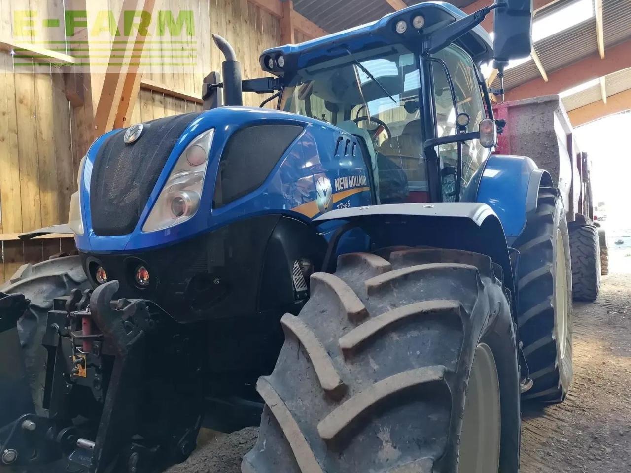 New Holland t7 215s S - Farm tractor: picture 1 New Holland t7 215s S - Farm tractor: picture 1