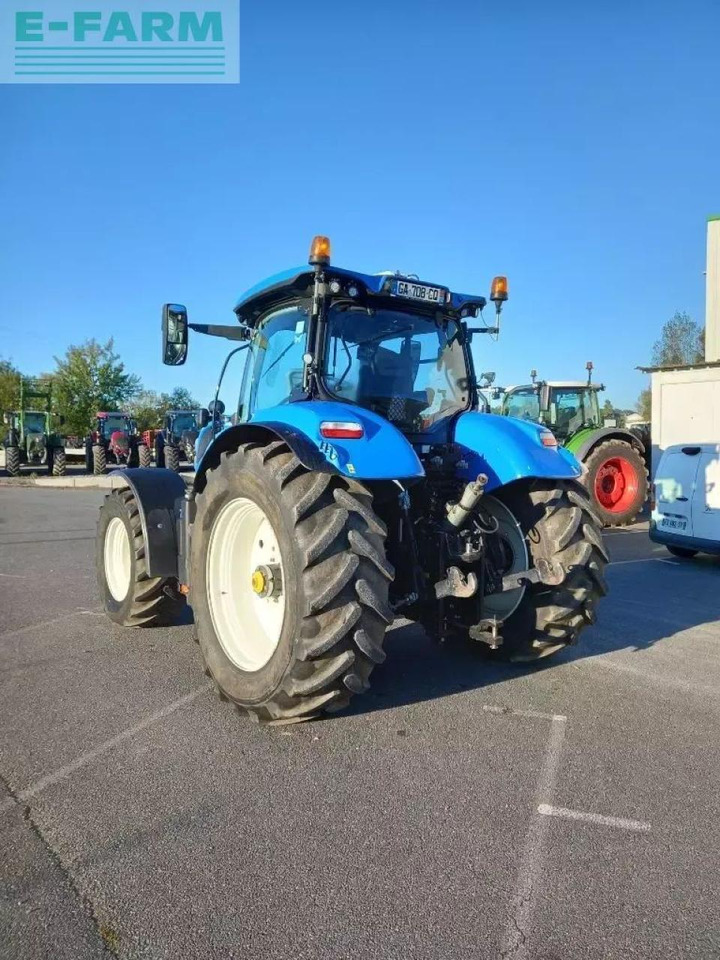 New Holland t7.225 - Farm tractor: picture 4 New Holland t7.225 - Farm tractor: picture 4