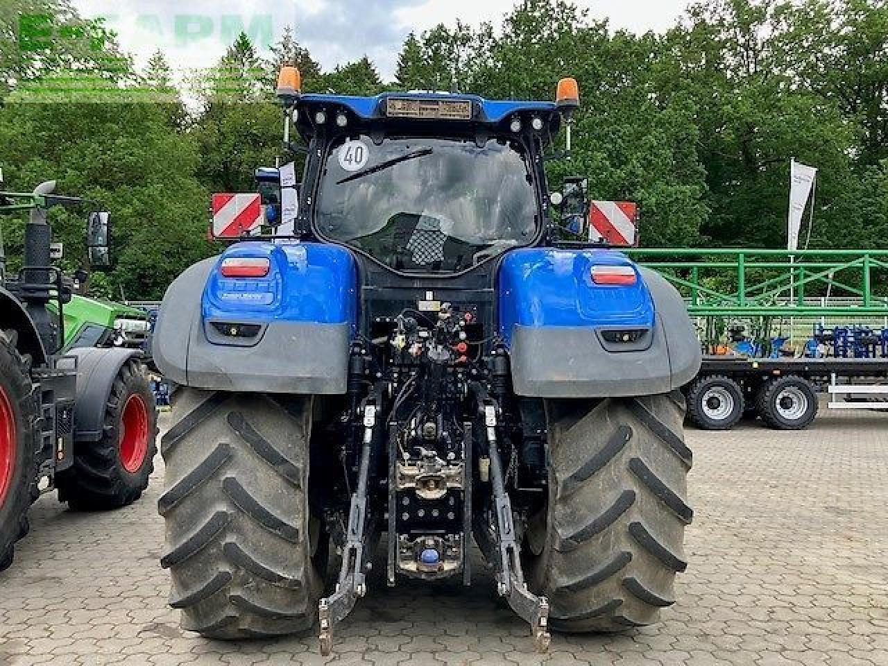 New Holland t7.250 - Farm tractor: picture 4 New Holland t7.250 - Farm tractor: picture 4