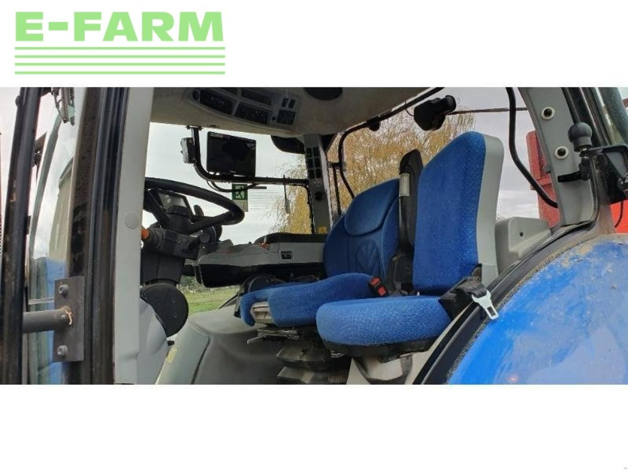 New Holland t7 250 - Farm tractor: picture 5 New Holland t7 250 - Farm tractor: picture 5