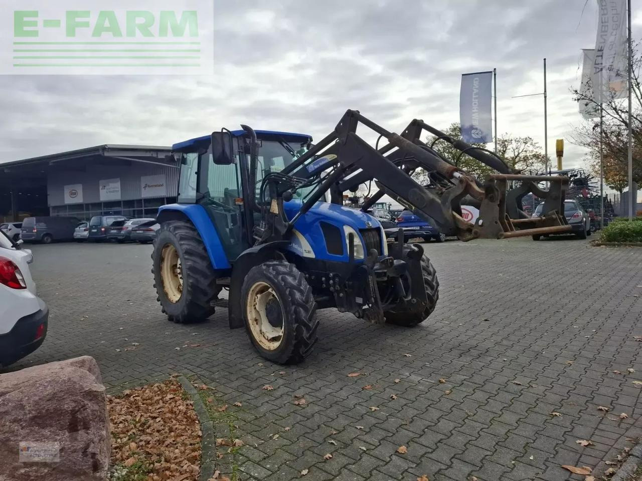New Holland tla 80 - Farm tractor: picture 4 New Holland tla 80 - Farm tractor: picture 4