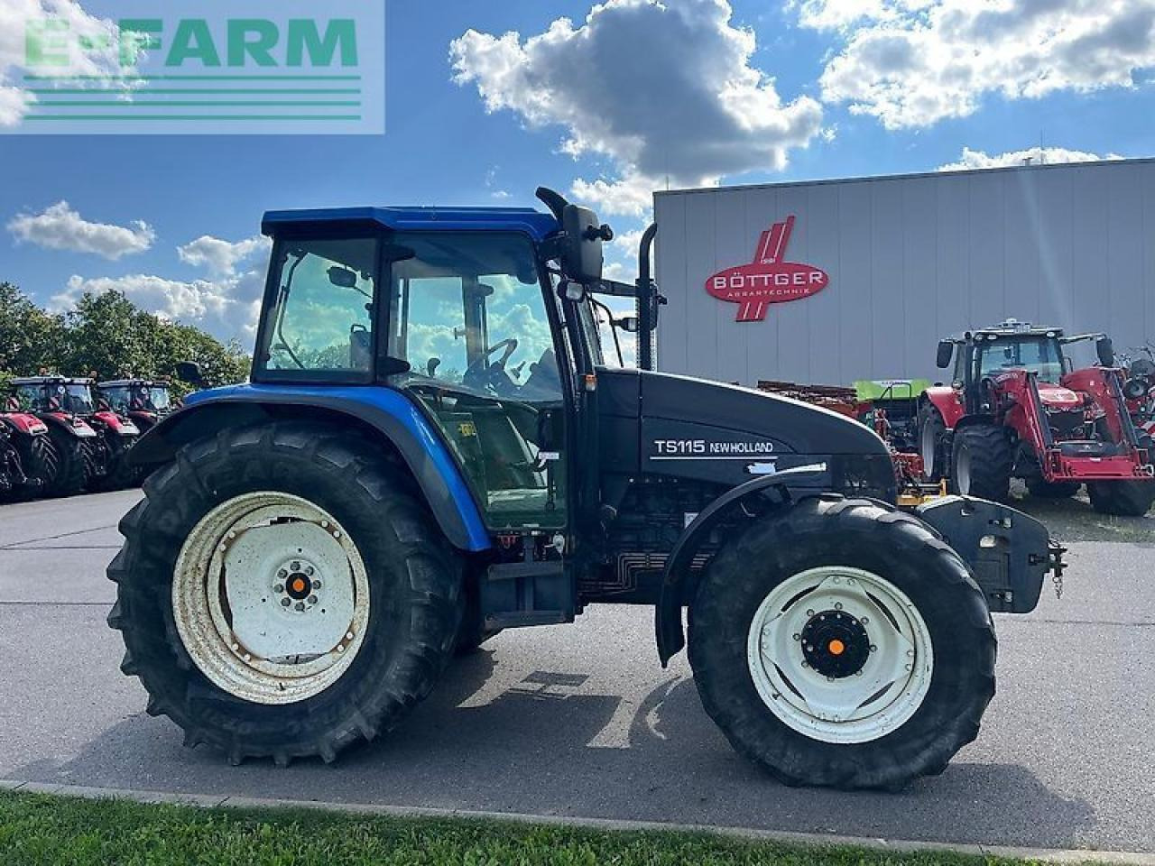 New Holland ts 115 - Farm tractor: picture 4 New Holland ts 115 - Farm tractor: picture 4