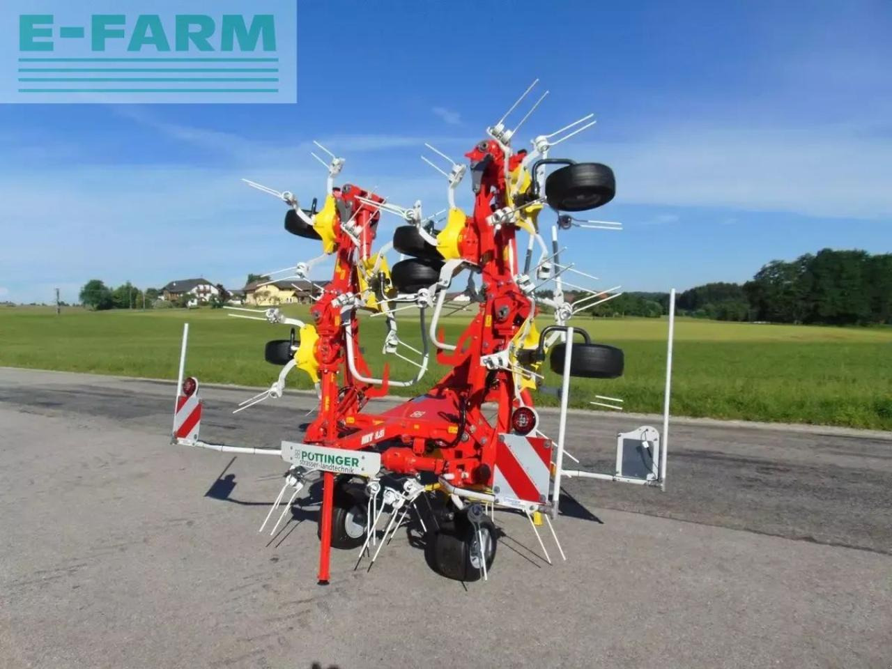 Pöttinger hit 8.81 - Tedder/ Rake: picture 3 Pöttinger hit 8.81 - Tedder/ Rake: picture 3