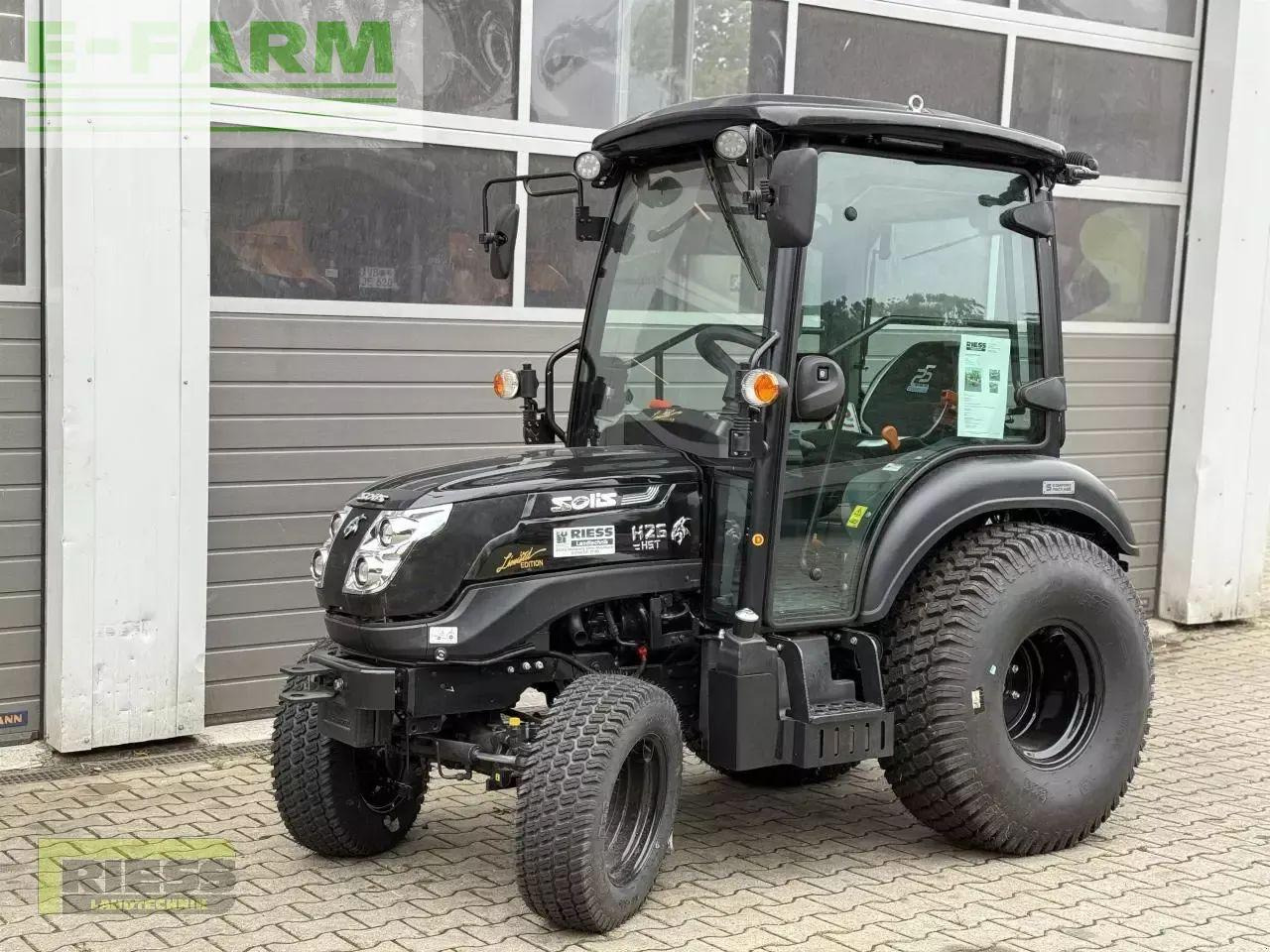Solis 26 hst kabine panther (black) - Farm tractor: picture 1 Solis 26 hst kabine panther (black) - Farm tractor: picture 1