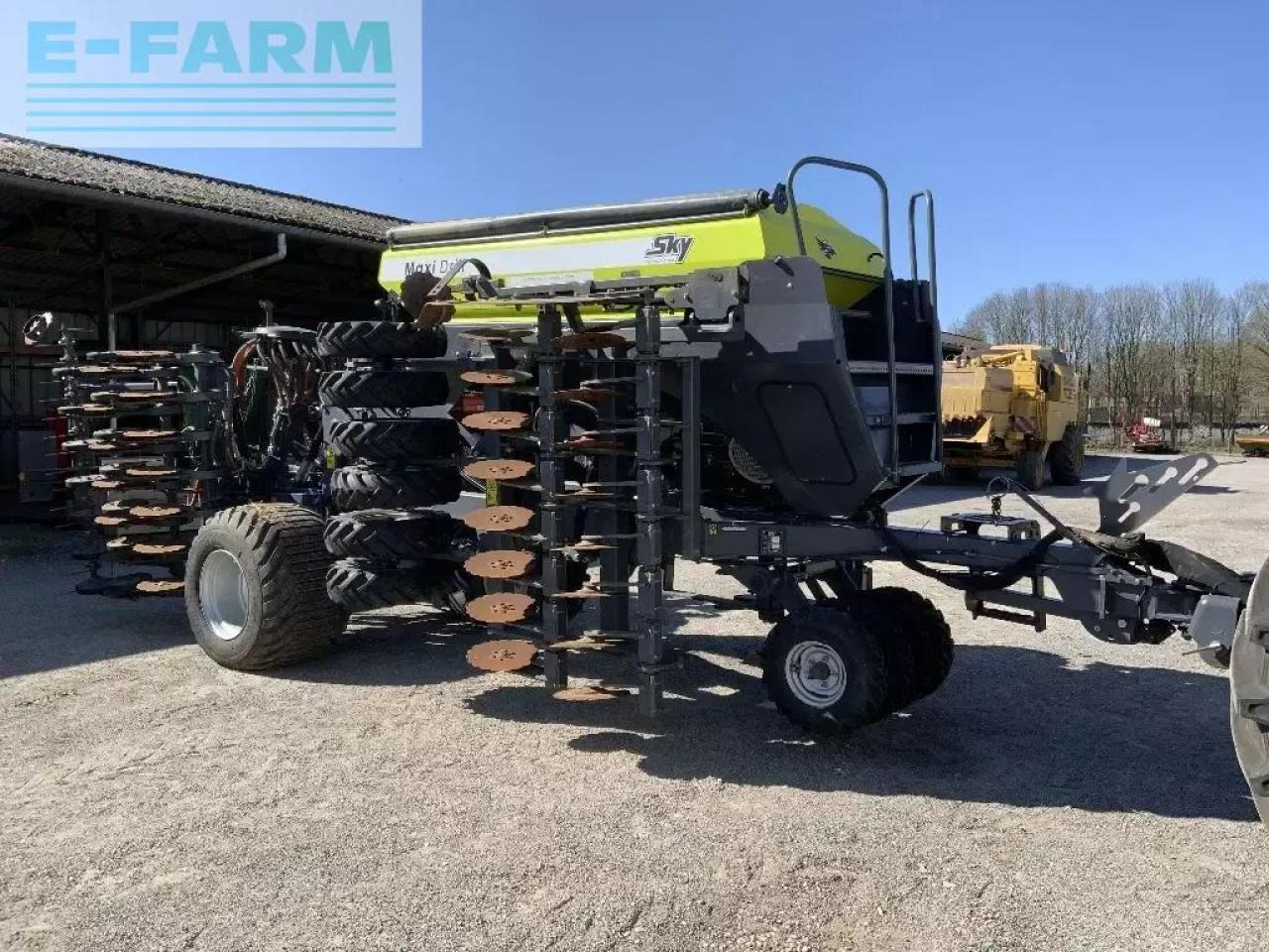 Spearhead maxi drill - Precision sowing machine: picture 1 Spearhead maxi drill - Precision sowing machine: picture 1