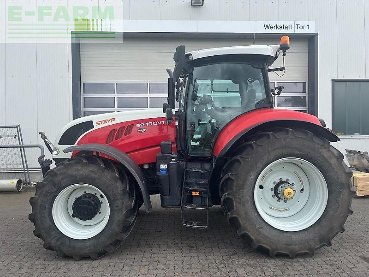 Steyr 6240 cvt - Farm tractor: picture 1 Steyr 6240 cvt - Farm tractor: picture 1