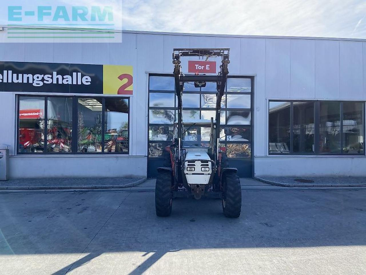 Steyr 8065 - Farm tractor: picture 2 Steyr 8065 - Farm tractor: picture 2