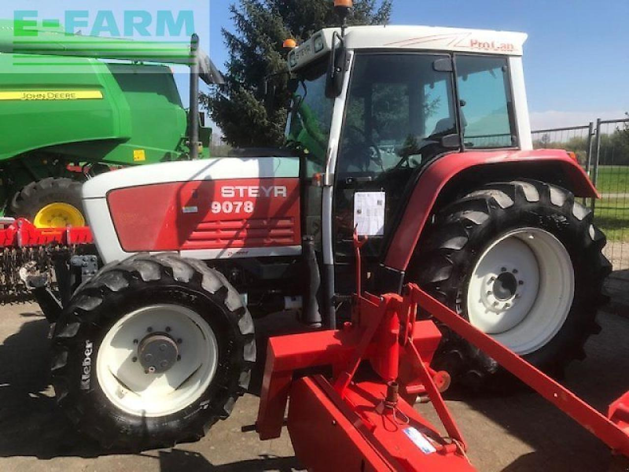 Steyr 9078 - Farm tractor: picture 1 Steyr 9078 - Farm tractor: picture 1