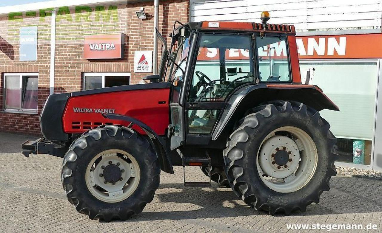 Valmet valtra 6200 - Farm tractor: picture 2 Valmet valtra 6200 - Farm tractor: picture 2
