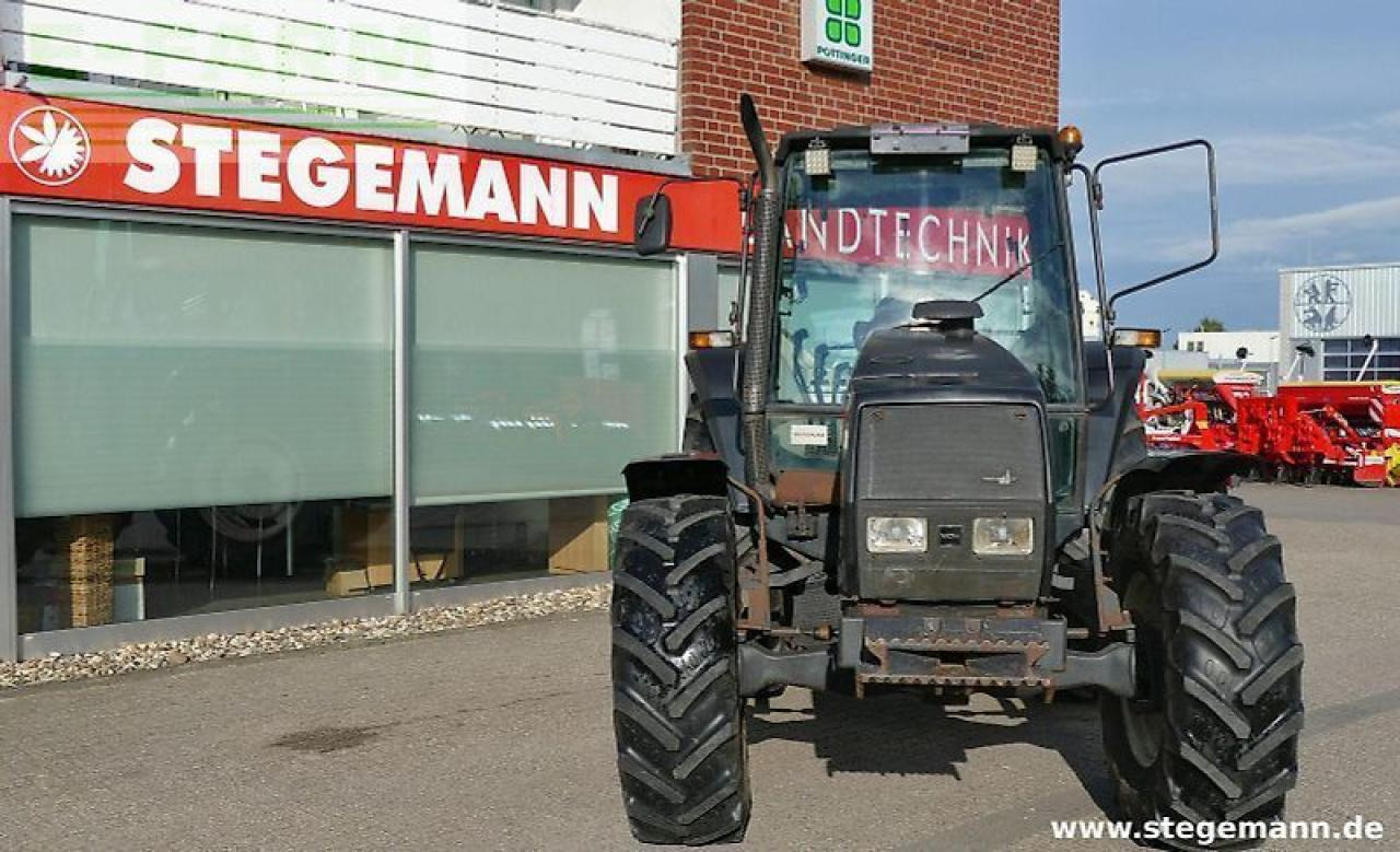 Valmet valtra 6200 - Farm tractor: picture 1 Valmet valtra 6200 - Farm tractor: picture 1