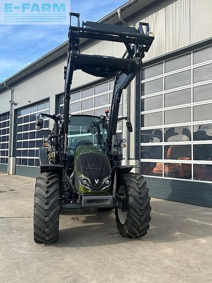 Valtra a105 mit frontlader - Farm tractor: picture 1 Valtra a105 mit frontlader - Farm tractor: picture 1