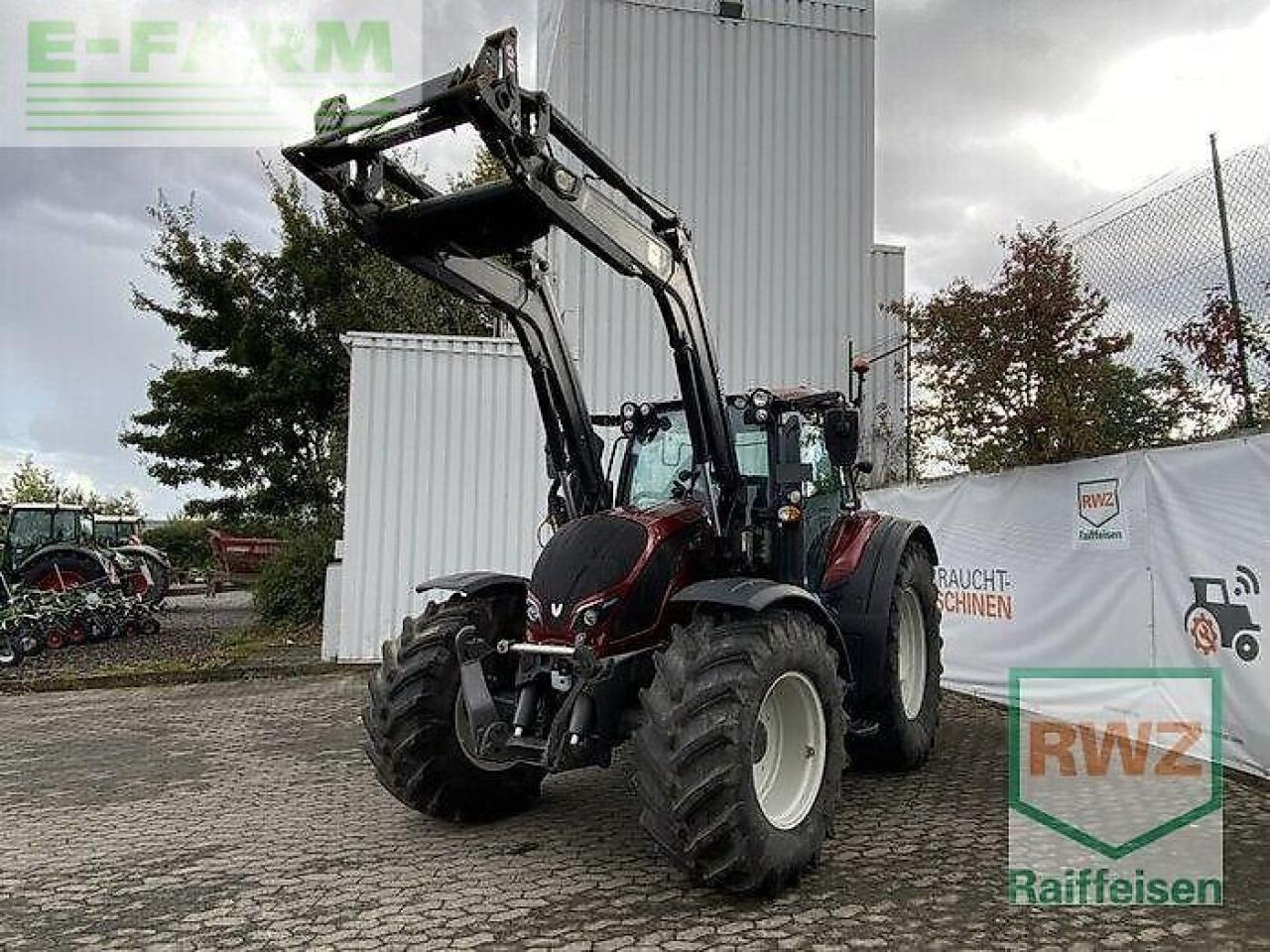 Valtra n134 active Active - Farm tractor: picture 2 Valtra n134 active Active - Farm tractor: picture 2