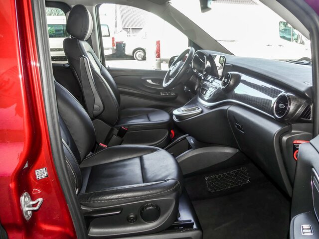 MERCEDES-BENZ EQV 300 Extralang,Avantgarde,7Sitze,2xSchiebetür - Passenger van, Electric van: picture 2 MERCEDES-BENZ EQV 300 Extralang,Avantgarde,7Sitze,2xSchiebetür - Passenger van, Electric van: picture 2