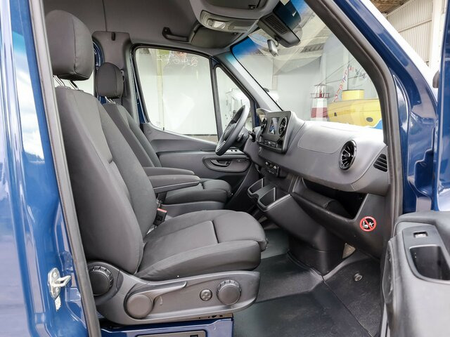MERCEDES-BENZ Sprinter 315 CDI Maxi KombiTourer,8Sitze,Kamera... - Minibus, Passenger van: picture 2 MERCEDES-BENZ Sprinter 315 CDI Maxi KombiTourer,8Sitze,Kamera... - Minibus, Passenger van: picture 2